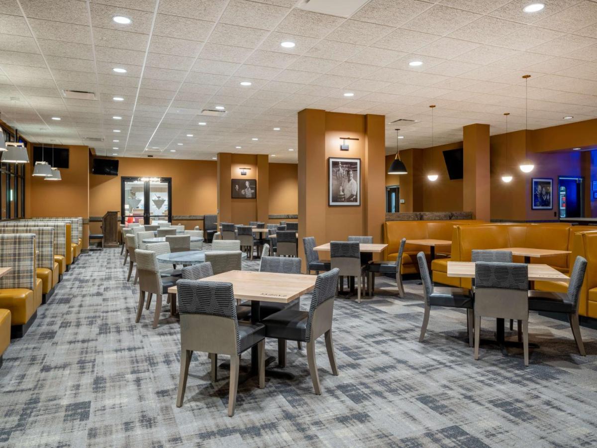 Hilton Garden Inn Jeffersonville, In Экстерьер фото