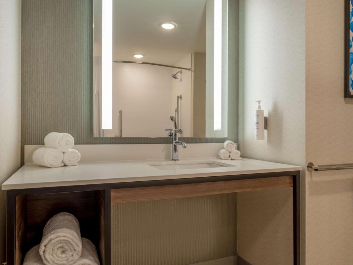 Hilton Garden Inn Jeffersonville, In Экстерьер фото